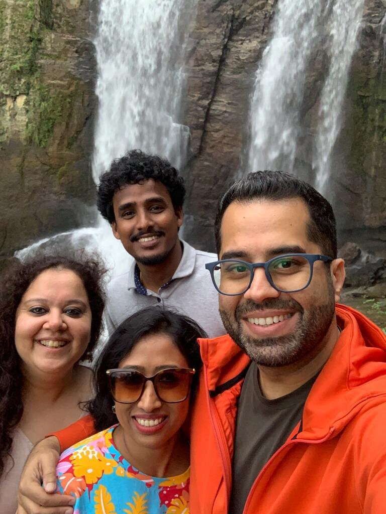 Sri Lanka waterfall tour with driver guide